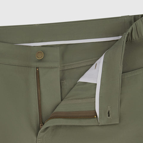 The Charter Twill Pant in Olive, lifestyle moment
