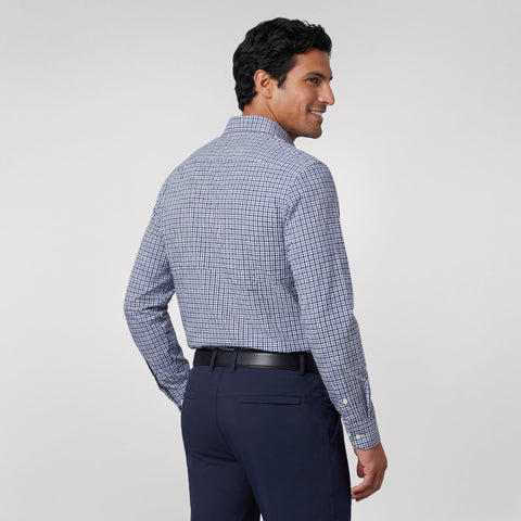 Back view of the Everywear Shirt Standard Length in Micro Check.