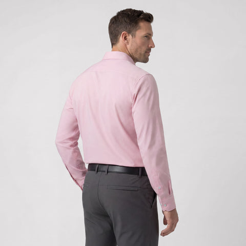 Back view of the Everywear Shirt Standard Length in Soft Rose showing fit.
